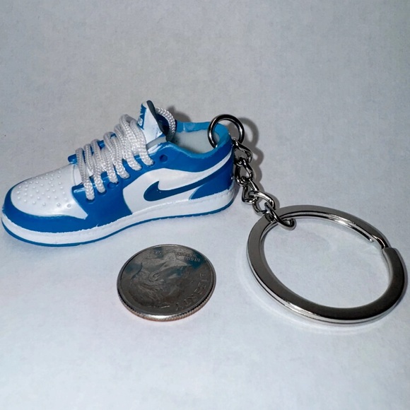 Nike Dunk Low Retro University Blue Sneaker Keychain Pair Shoe Box 3D Gift Charm - Picture 5 of 8